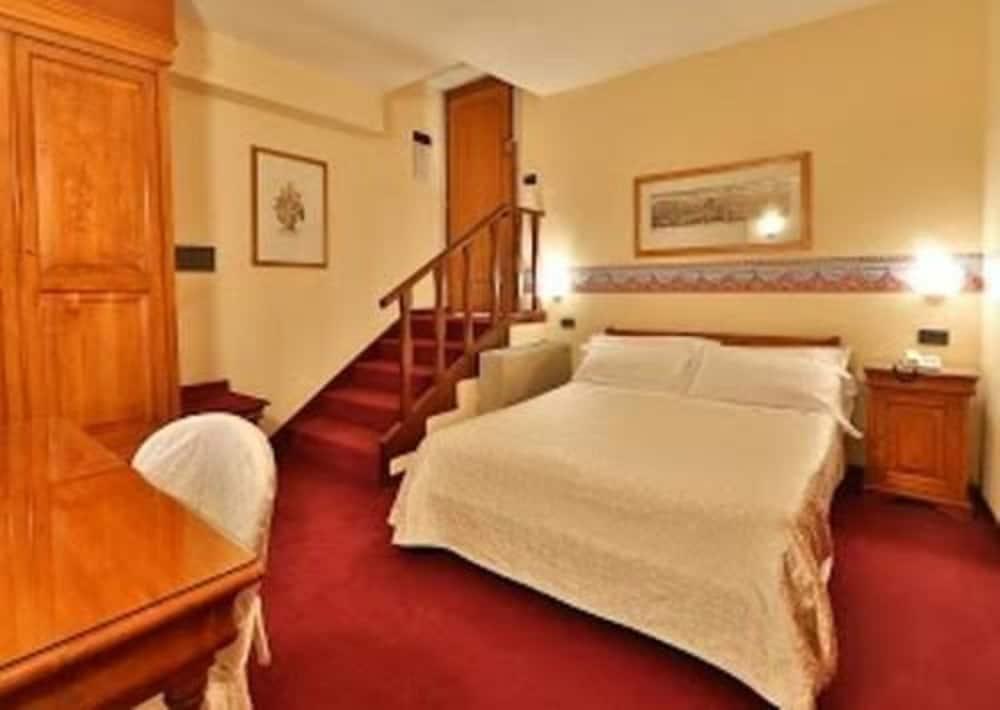 Ih Hotels Firenze Select Exteriér fotografie