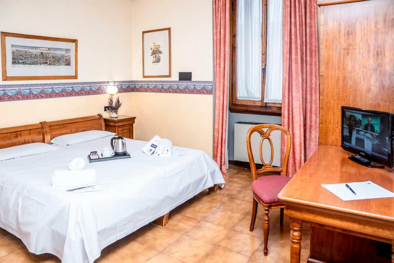 Ih Hotels Firenze Select Exteriér fotografie